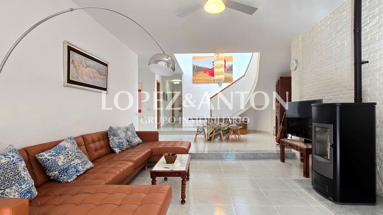 5 soverom Villa til salgs i L'Eliana med svømmebasseng garasje - € 680 000 (Ref: 9362855)