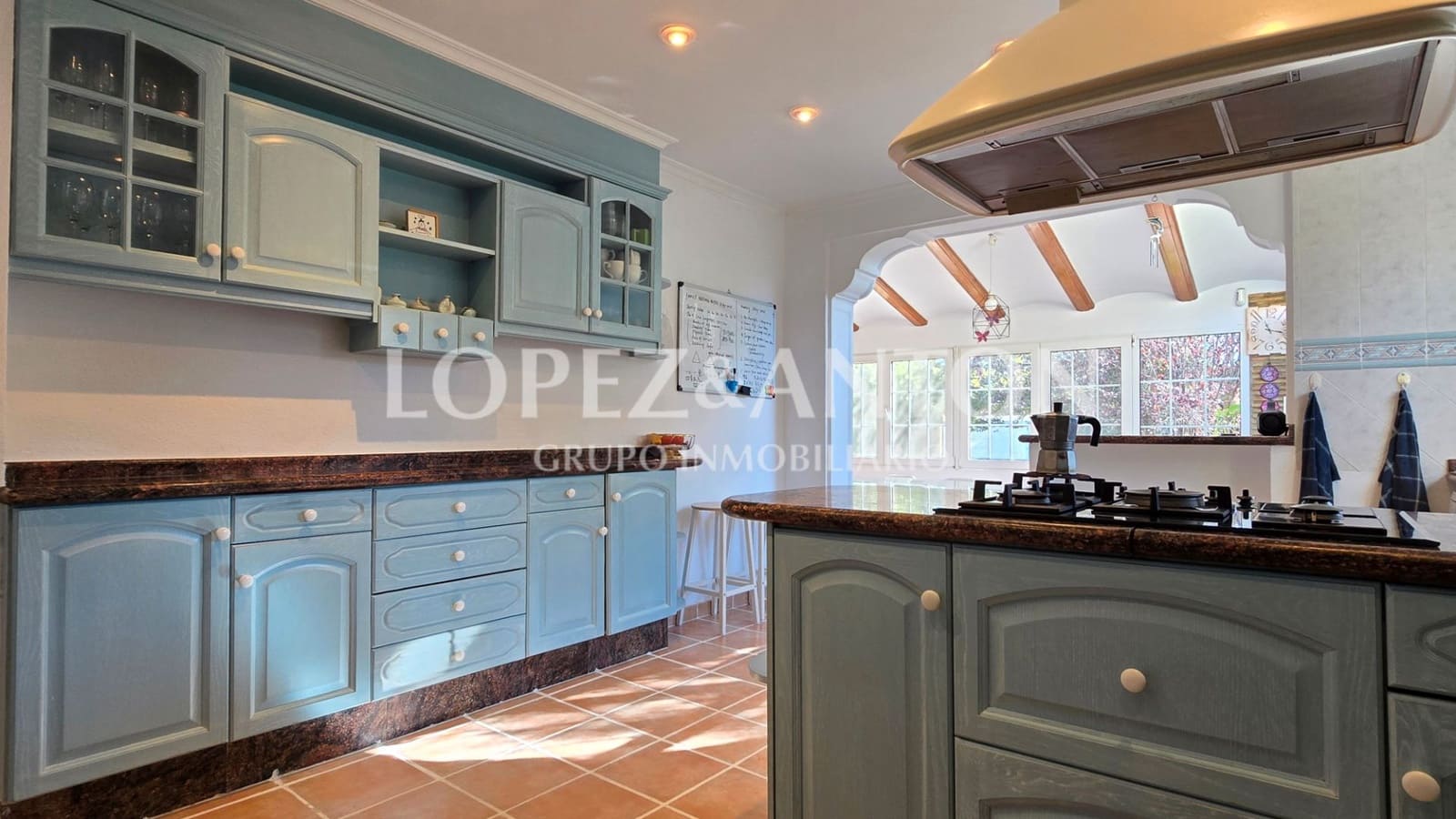 5 soverom Villa til salgs i L'Eliana med svømmebasseng garasje - € 680 000 (Ref: 9362855)