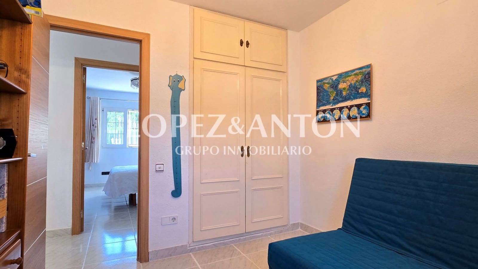 5 soverom Villa til salgs i L'Eliana med svømmebasseng garasje - € 680 000 (Ref: 9362855)