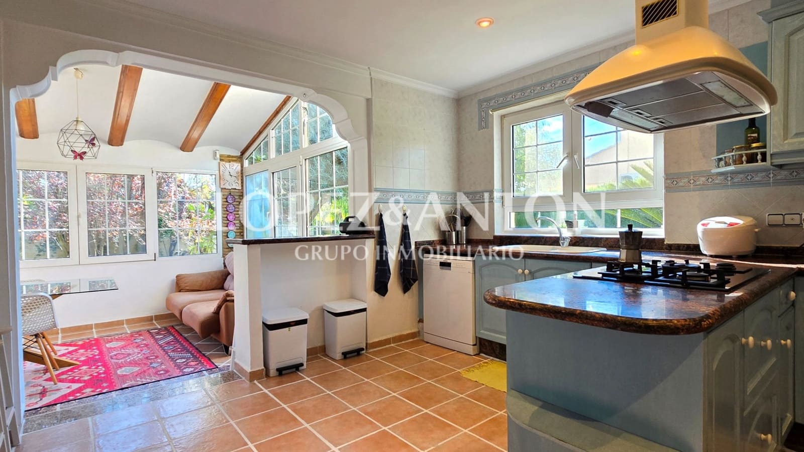 5 soverom Villa til salgs i L'Eliana med svømmebasseng garasje - € 680 000 (Ref: 9362855)