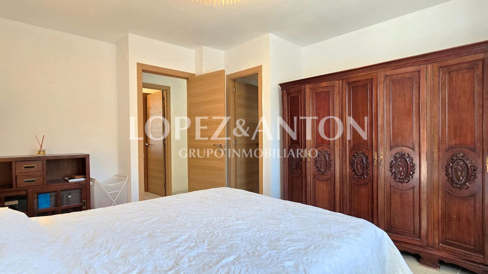 5 soverom Villa til salgs i L'Eliana med svømmebasseng garasje - € 680 000 (Ref: 9362855)