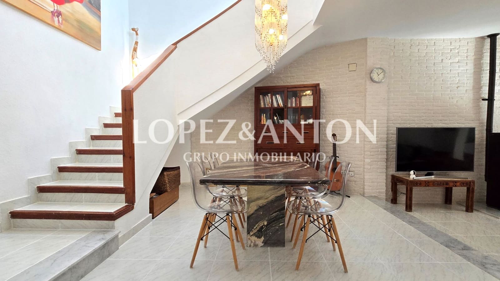 5 soverom Villa til salgs i L'Eliana med svømmebasseng garasje - € 680 000 (Ref: 9362855)