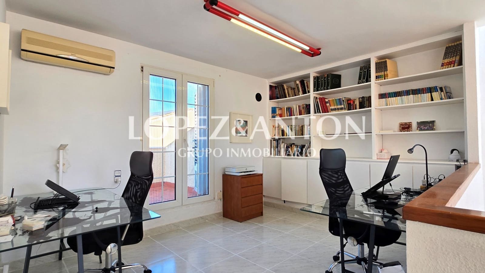 5 soverom Villa til salgs i L'Eliana med svømmebasseng garasje - € 680 000 (Ref: 9362855)