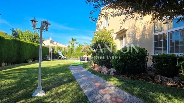 5 soverom Villa til salgs i L'Eliana med svømmebasseng garasje - € 680 000 (Ref: 9362855)