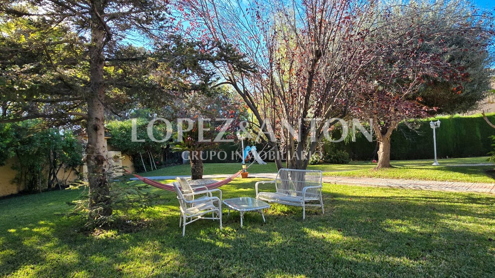 5 soverom Villa til salgs i L'Eliana med svømmebasseng garasje - € 680 000 (Ref: 9362855)