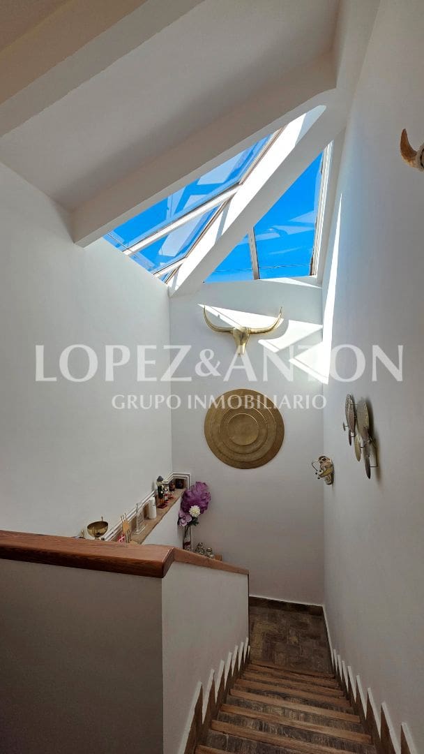 3 soverom Villa til salgs i L'Eliana med svømmebasseng garasje - € 750 000 (Ref: 9410321)