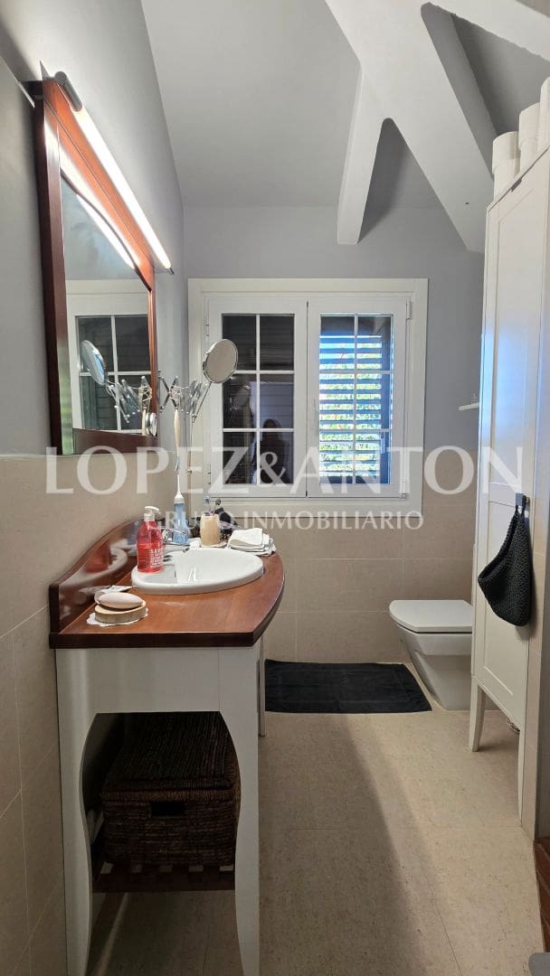 3 soverom Villa til salgs i L'Eliana med svømmebasseng garasje - € 750 000 (Ref: 9410321)