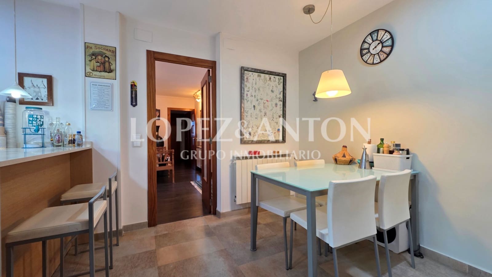 3 soverom Villa til salgs i L'Eliana med svømmebasseng garasje - € 750 000 (Ref: 9410321)