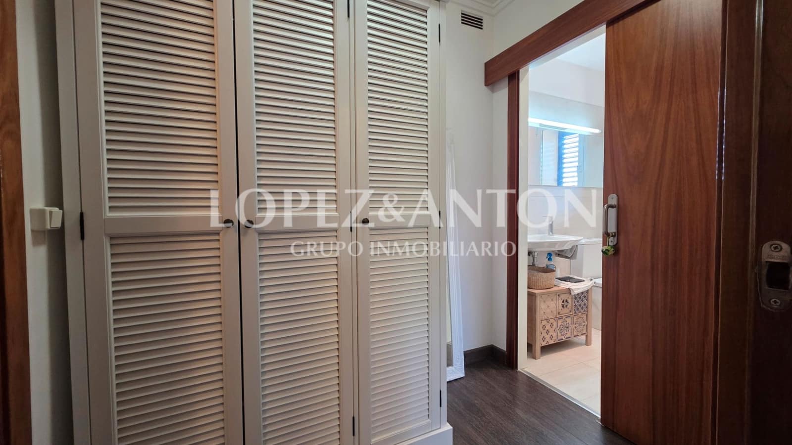 3 soverom Villa til salgs i L'Eliana med svømmebasseng garasje - € 750 000 (Ref: 9410321)