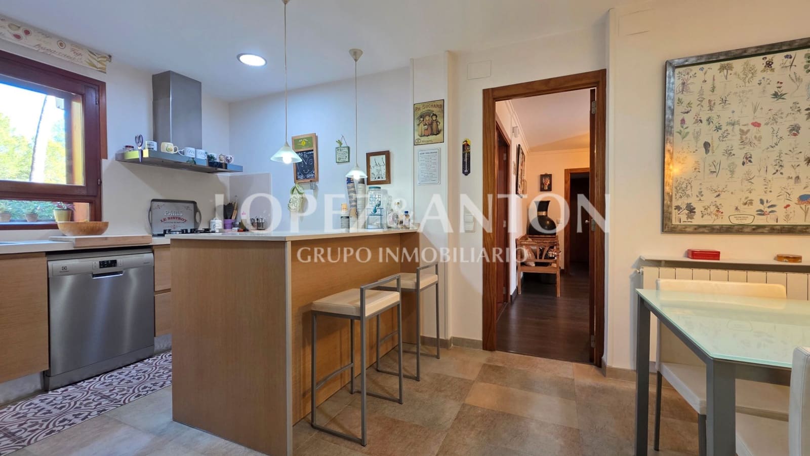 3 soverom Villa til salgs i L'Eliana med svømmebasseng garasje - € 750 000 (Ref: 9410321)