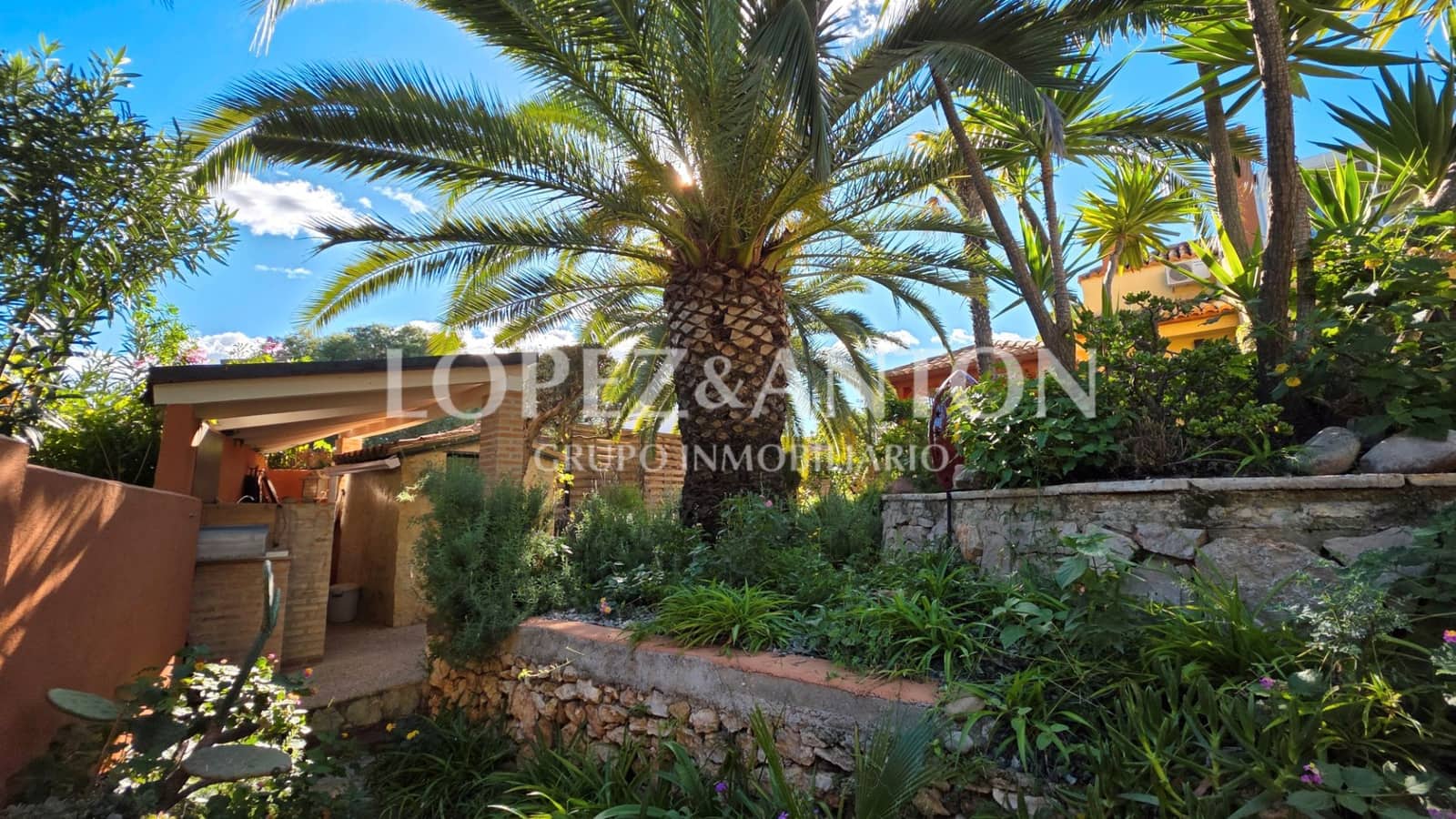 3 soverom Villa til salgs i L'Eliana med svømmebasseng garasje - € 750 000 (Ref: 9410321)