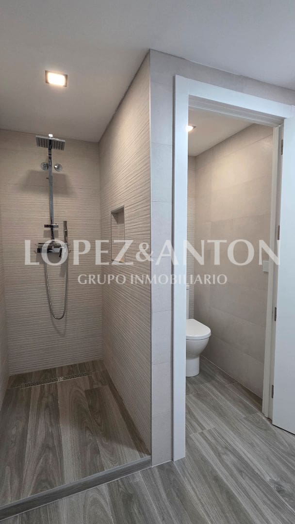 8 Zimmer Villa zu verkaufen in L'Eliana mit Pool Garage - 1.590.000 € (Ref: 9460853)