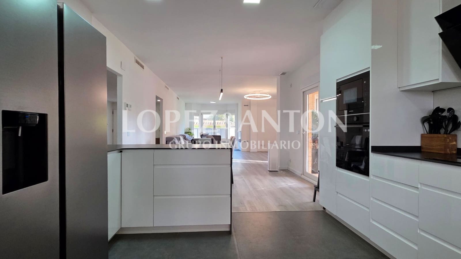 8 Zimmer Villa zu verkaufen in L'Eliana mit Pool Garage - 1.590.000 € (Ref: 9460853)