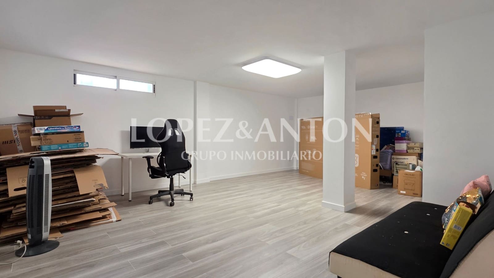 8 Zimmer Villa zu verkaufen in L'Eliana mit Pool Garage - 1.590.000 € (Ref: 9460853)