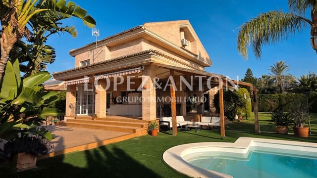 8 Zimmer Villa zu verkaufen in L'Eliana mit Pool Garage - 1.590.000 € (Ref: 9460853)