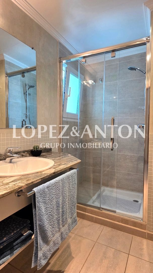 5 Zimmer Villa zu verkaufen in L'Eliana mit Pool Garage - 925.000 € (Ref: 9460854)