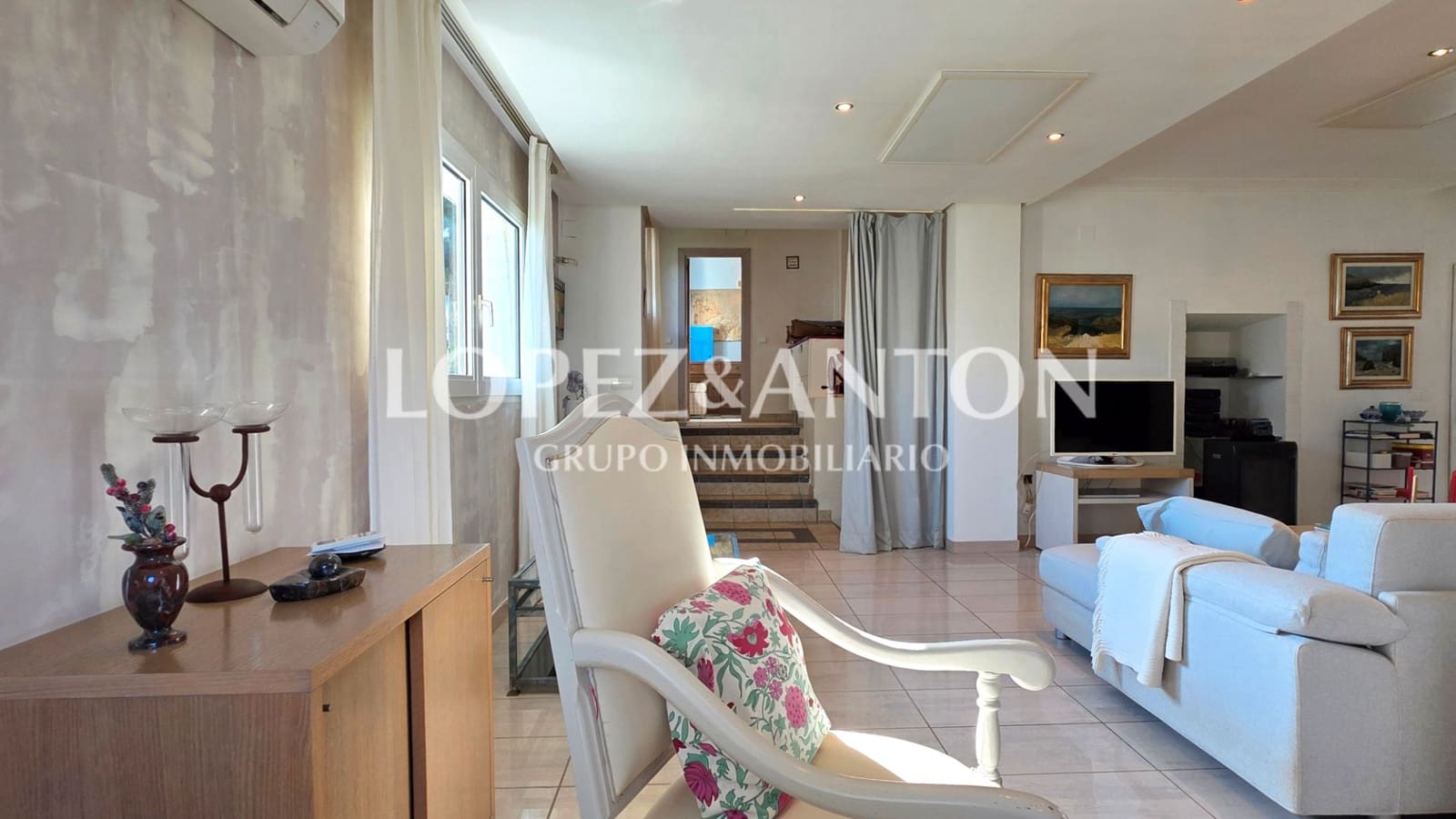 5 Zimmer Villa zu verkaufen in L'Eliana mit Pool Garage - 925.000 € (Ref: 9460854)