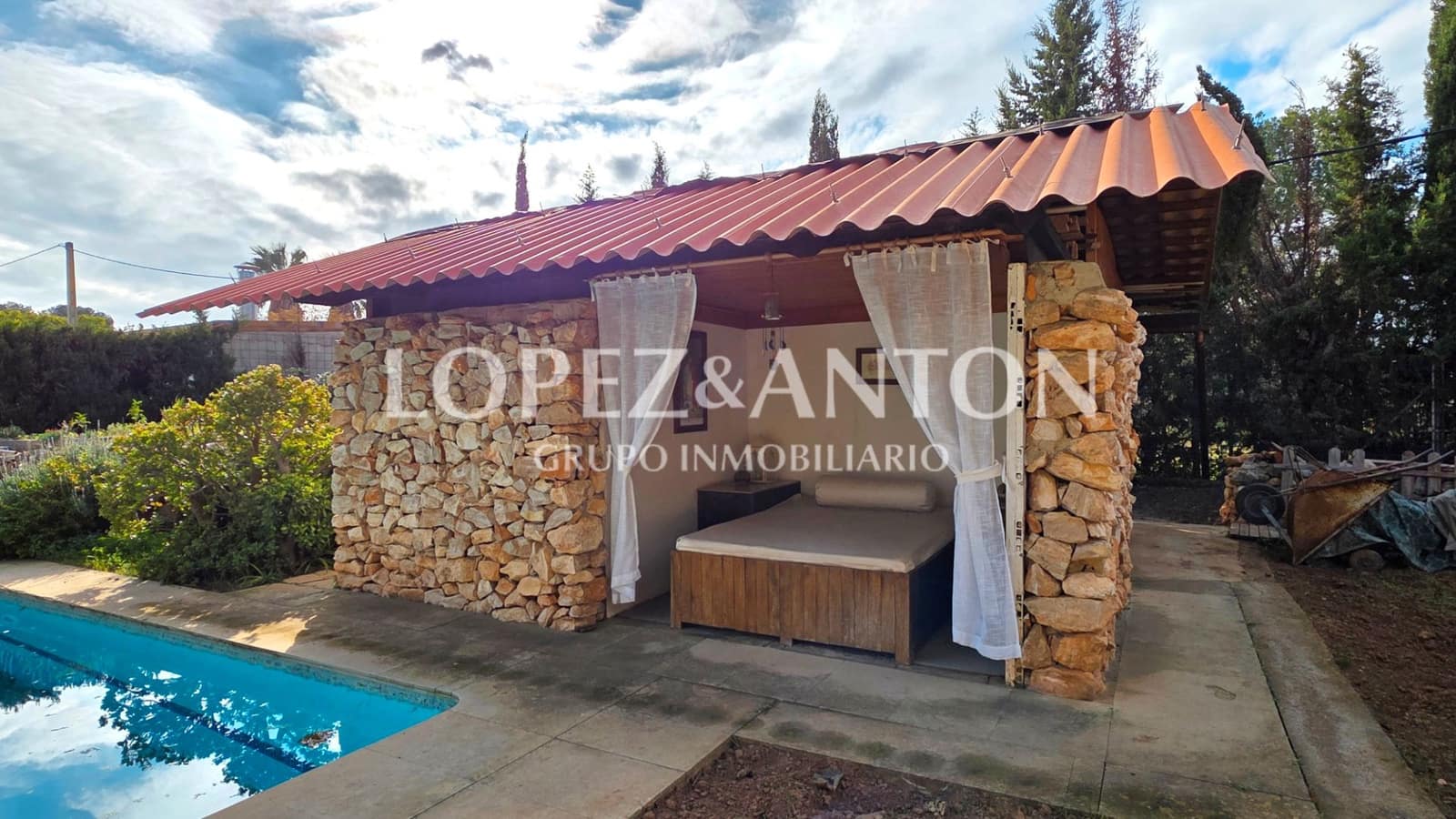 5 Zimmer Villa zu verkaufen in L'Eliana mit Pool Garage - 925.000 € (Ref: 9460854)