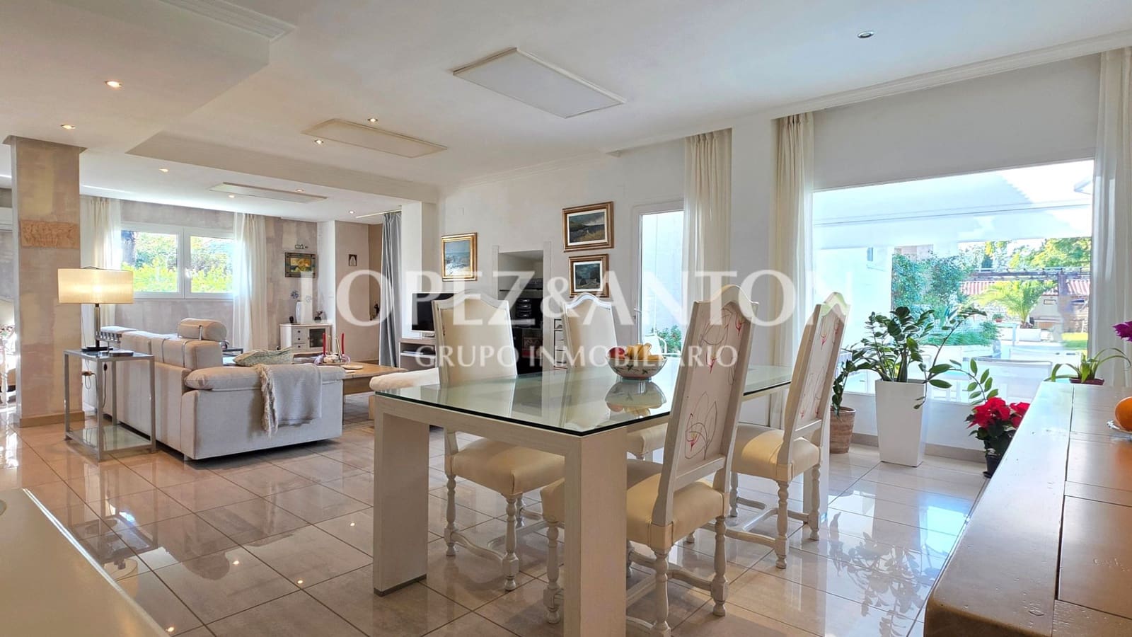 5 Zimmer Villa zu verkaufen in L'Eliana mit Pool Garage - 925.000 € (Ref: 9460854)