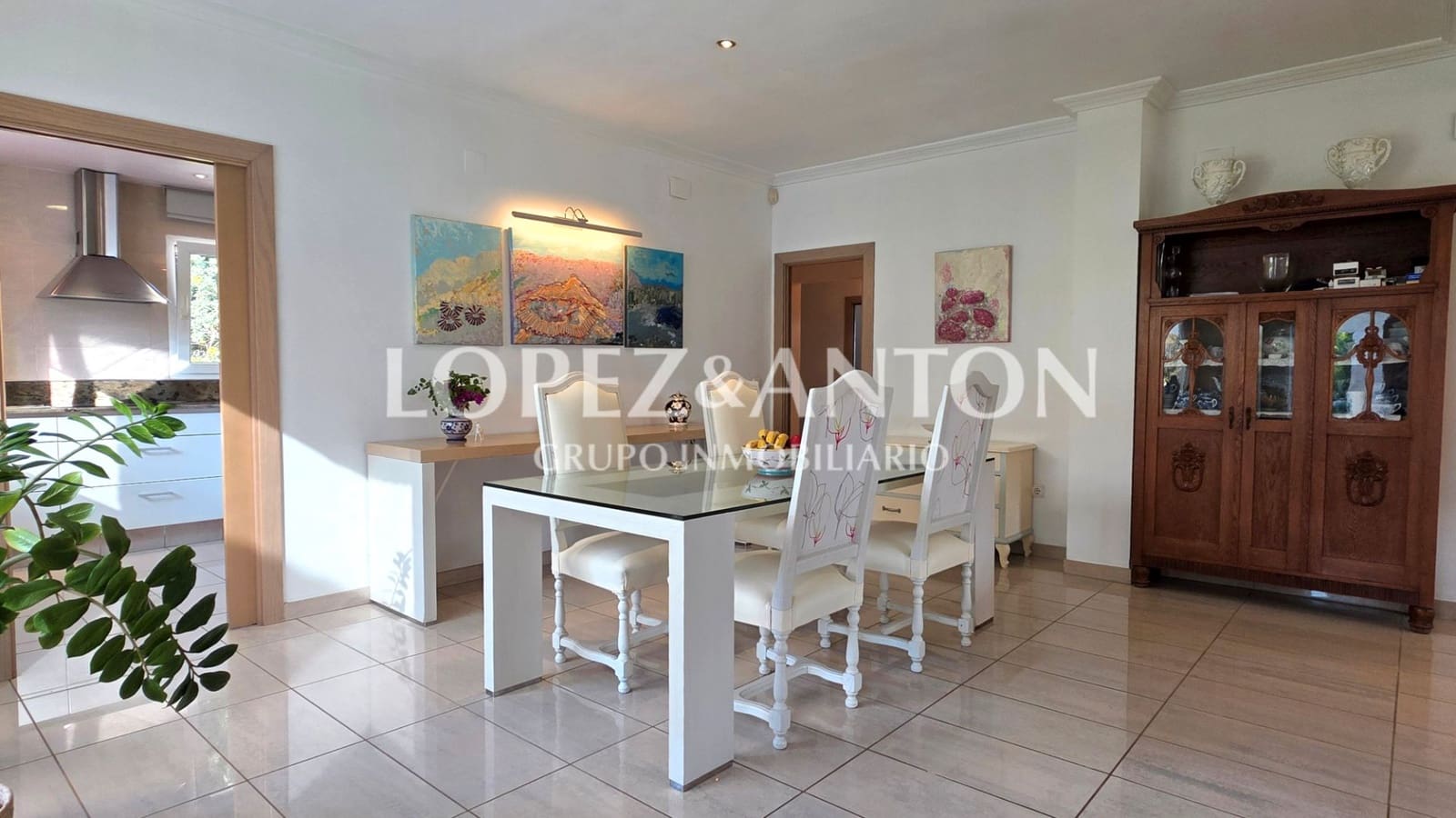 5 Zimmer Villa zu verkaufen in L'Eliana mit Pool Garage - 925.000 € (Ref: 9460854)