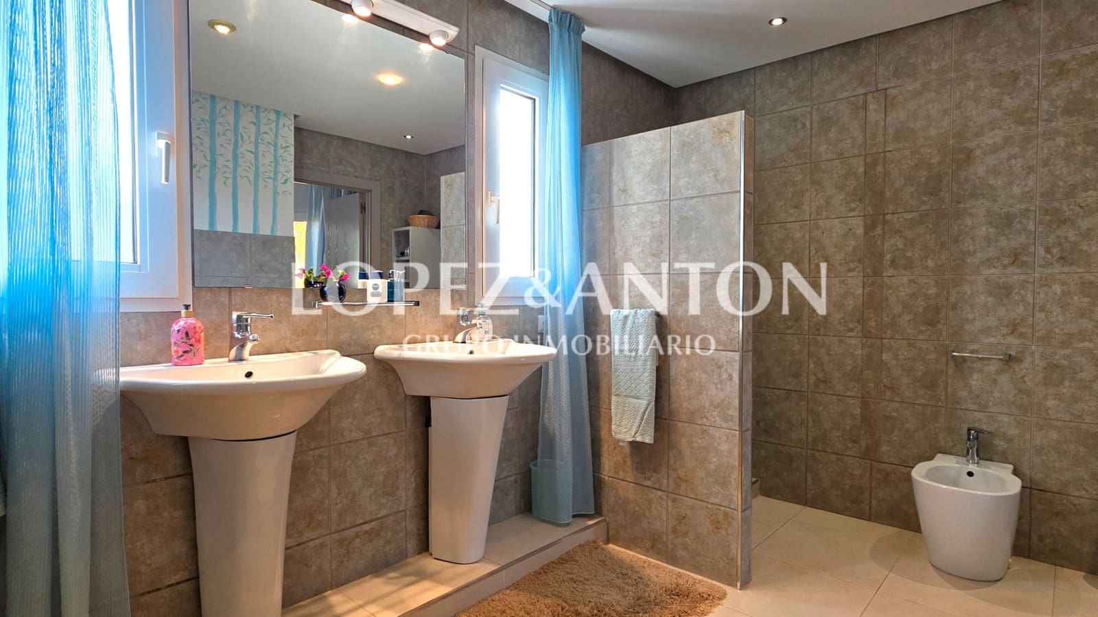 5 Zimmer Villa zu verkaufen in L'Eliana mit Pool Garage - 925.000 € (Ref: 9460854)