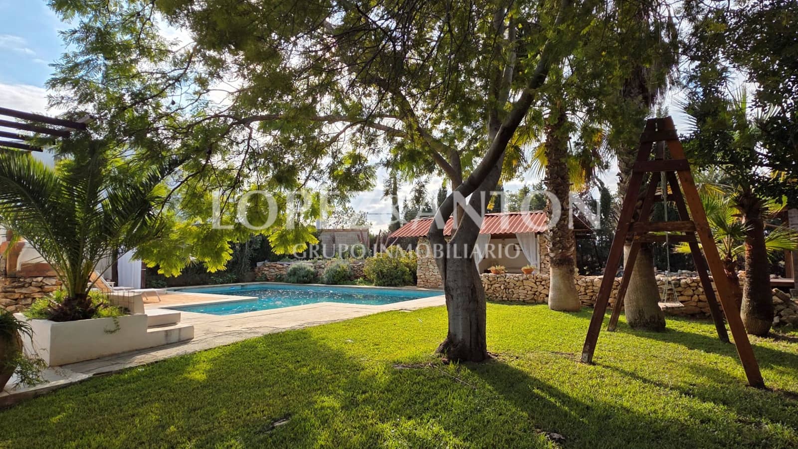 5 Zimmer Villa zu verkaufen in L'Eliana mit Pool Garage - 925.000 € (Ref: 9460854)