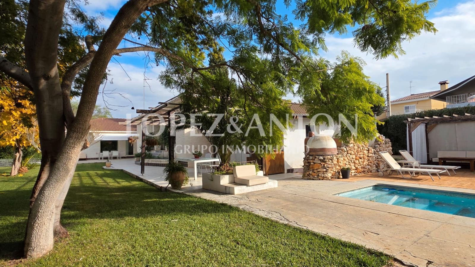 5 Zimmer Villa zu verkaufen in L'Eliana mit Pool Garage - 925.000 € (Ref: 9460854)