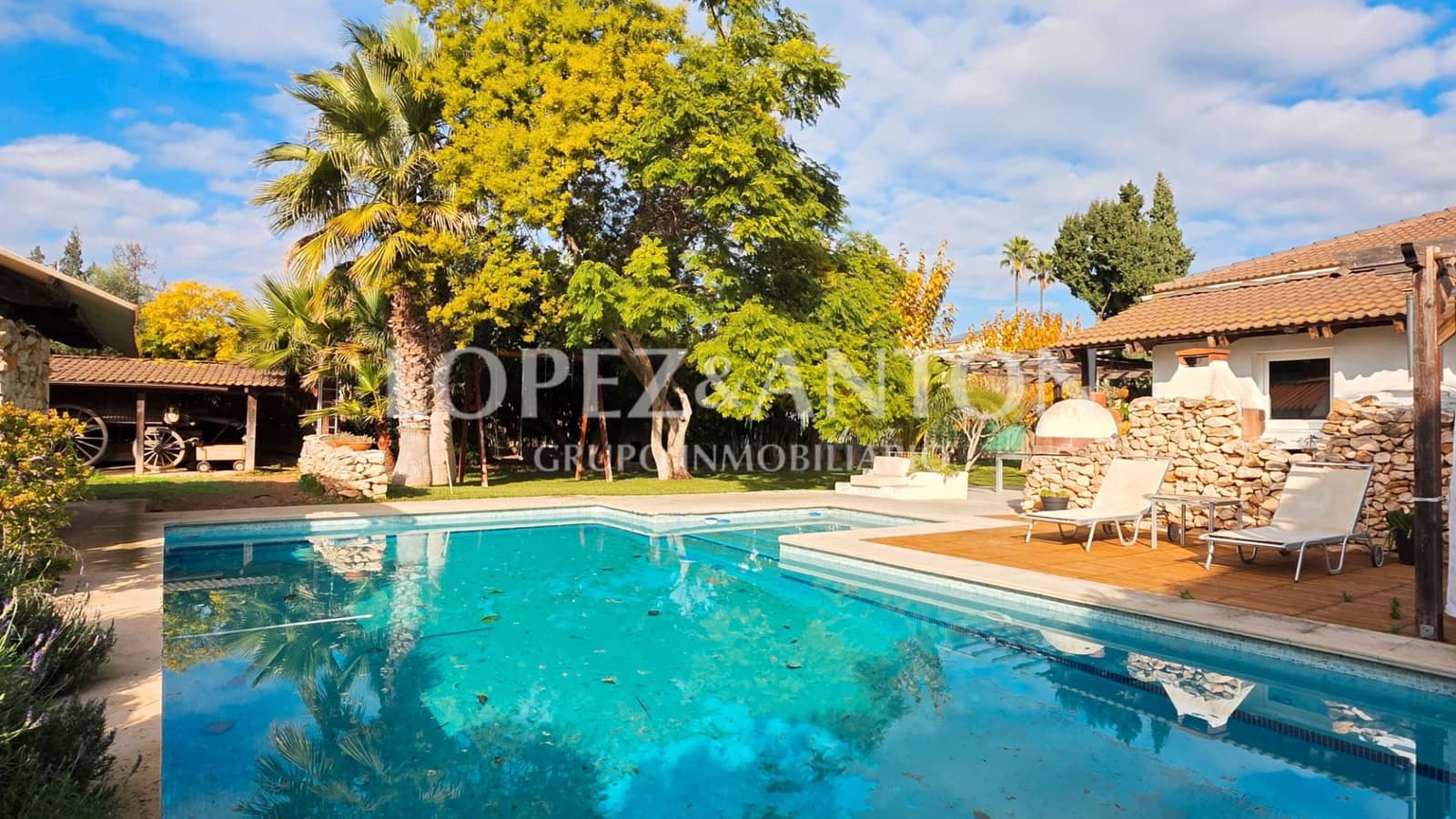 5 Zimmer Villa zu verkaufen in L'Eliana mit Pool Garage - 925.000 € (Ref: 9460854)