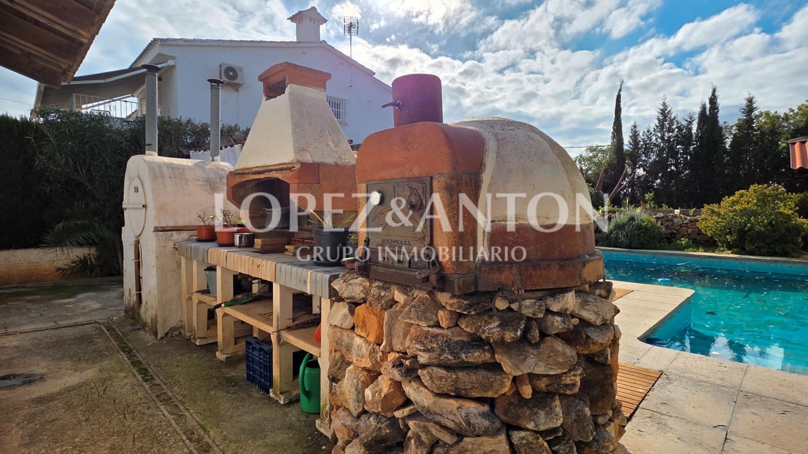 5 Zimmer Villa zu verkaufen in L'Eliana mit Pool Garage - 925.000 € (Ref: 9460854)