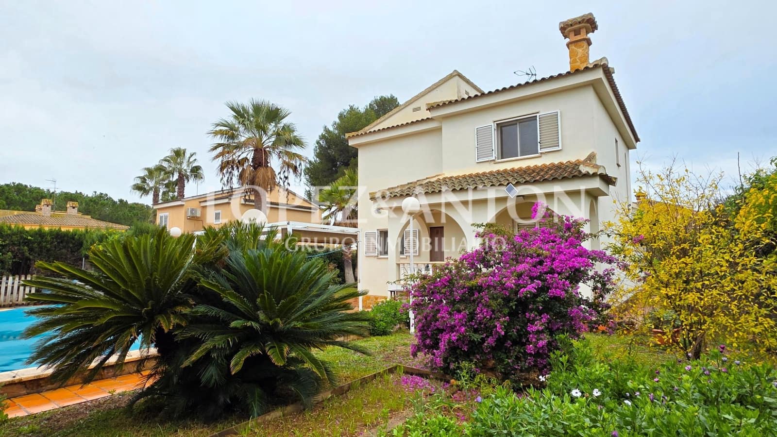 4 bedroom Villa for sale in L'Eliana with pool garage - € 785,000 (Ref: 9509027)