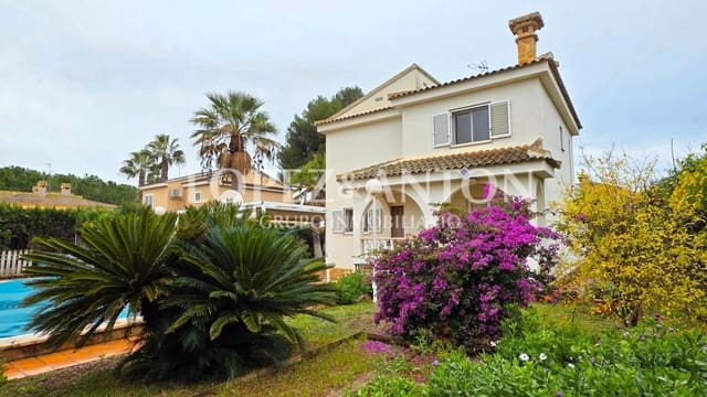 4 slaapkamer Villa te koop in L'Eliana met zwembad garage - € 785.000 (Ref: 9509027)