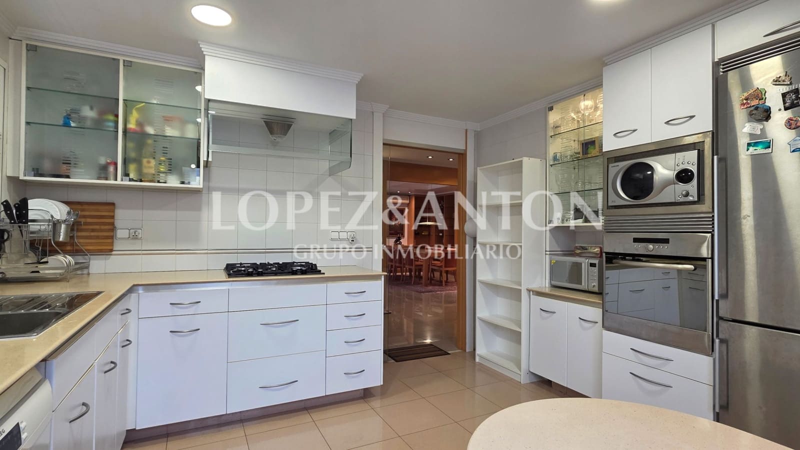 4 bedroom Villa for sale in L'Eliana with pool garage - € 785,000 (Ref: 9509027)