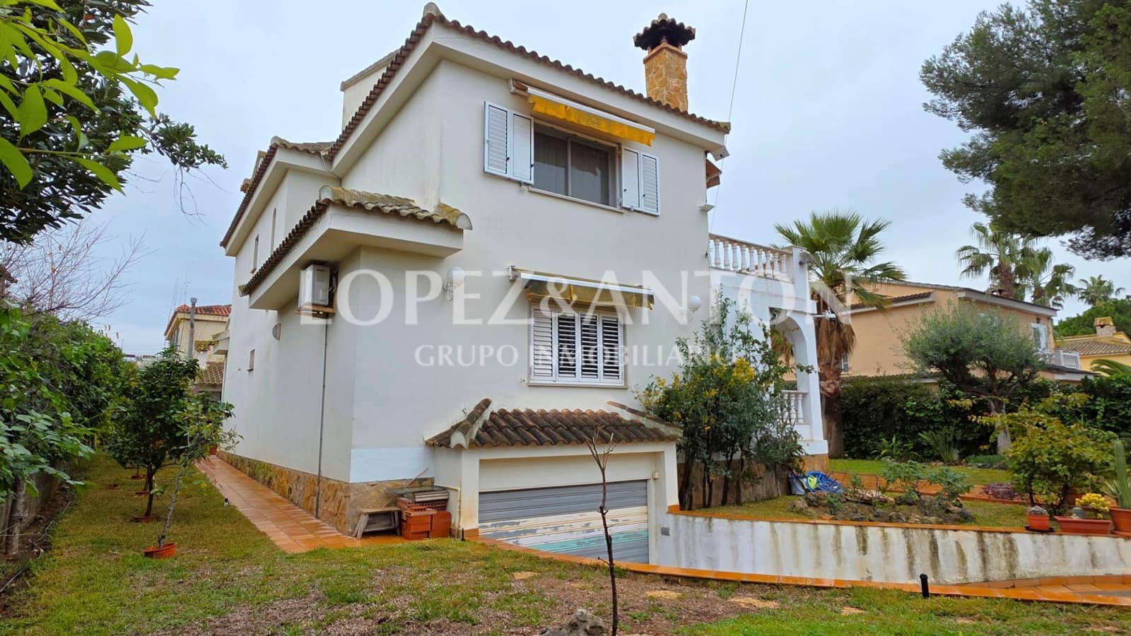 4 bedroom Villa for sale in L'Eliana with pool garage - € 785,000 (Ref: 9509027)