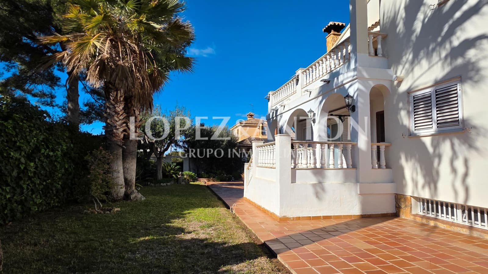 4 slaapkamer Villa te koop in L'Eliana met zwembad garage - € 685.000 (Ref: 9509027)