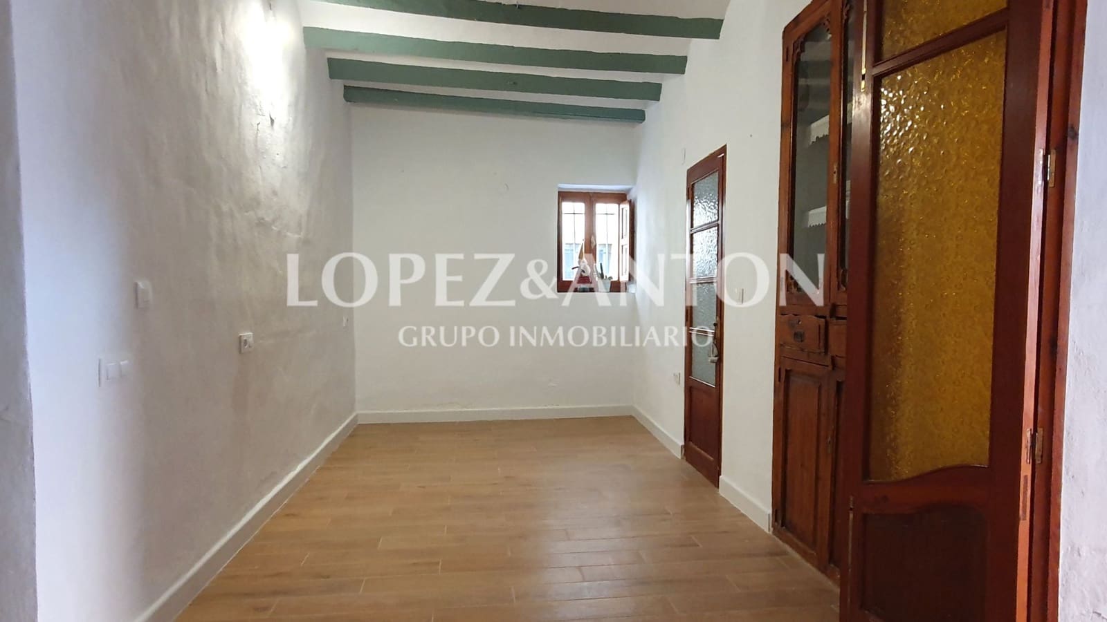 3 sovrum Hus till salu i La Pobla de Vallbona - 450 000 € (Ref: 9562227)