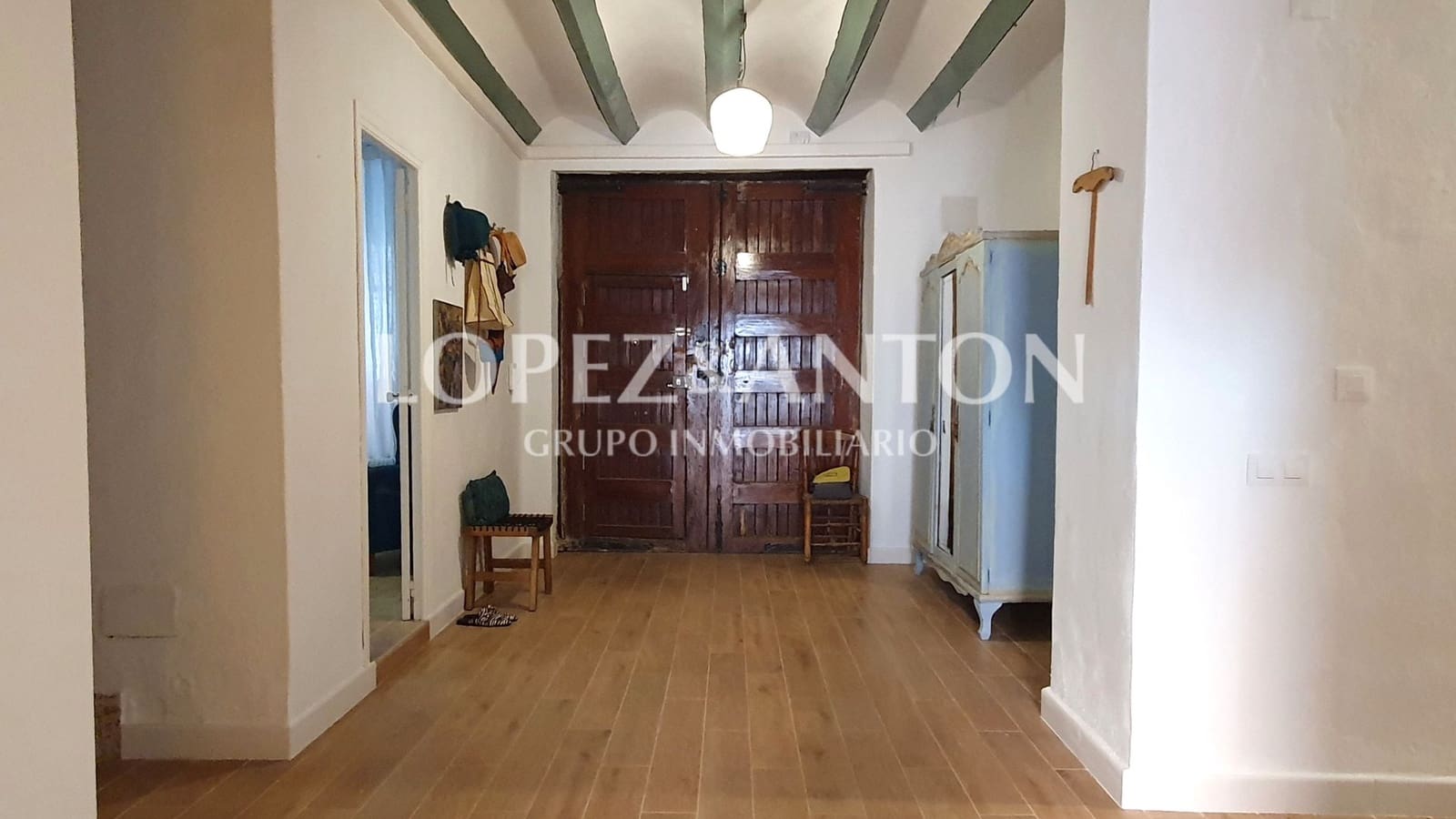 3 sovrum Hus till salu i La Pobla de Vallbona - 450 000 € (Ref: 9562227)