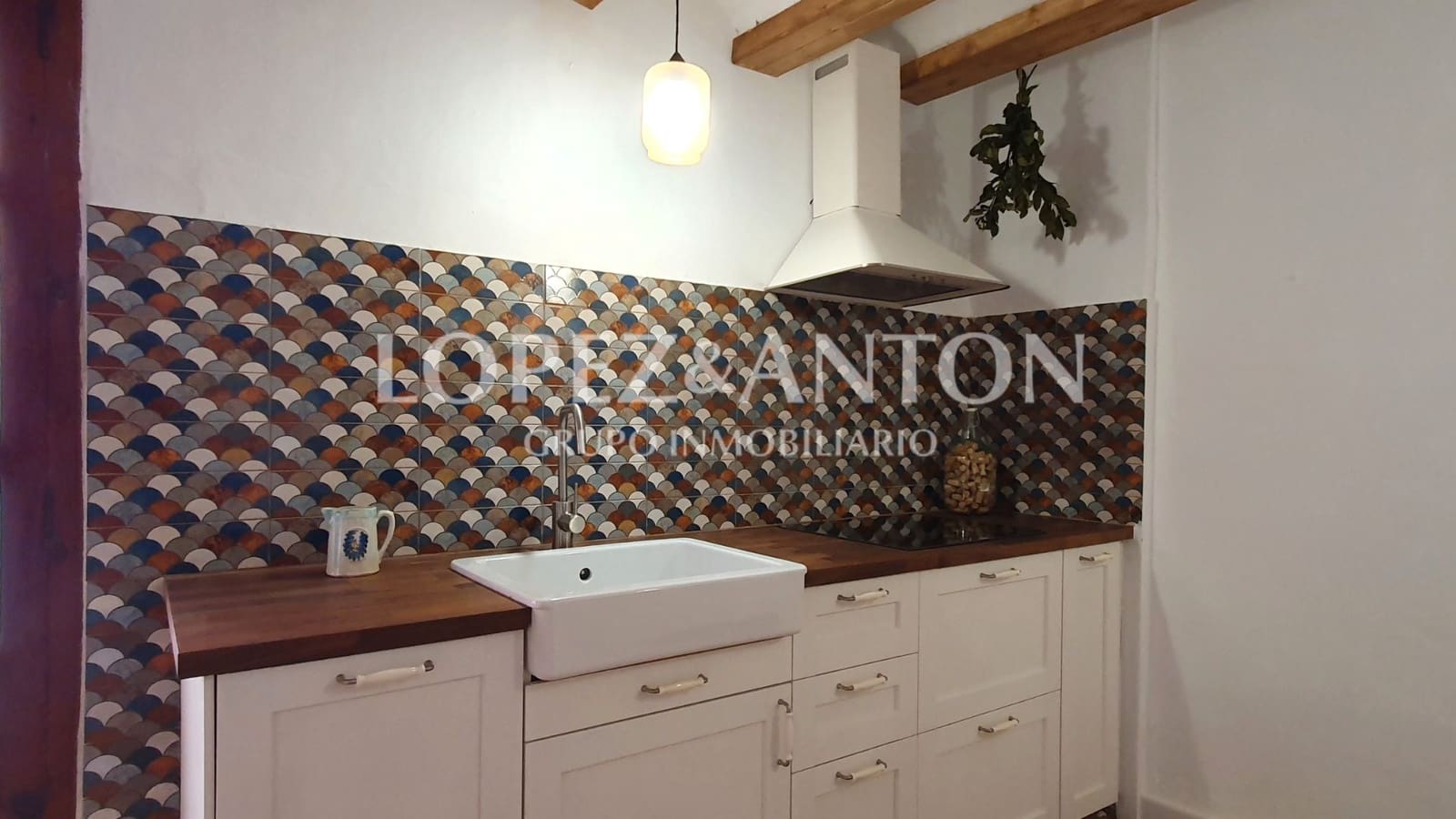 3 sovrum Hus till salu i La Pobla de Vallbona - 450 000 € (Ref: 9562227)