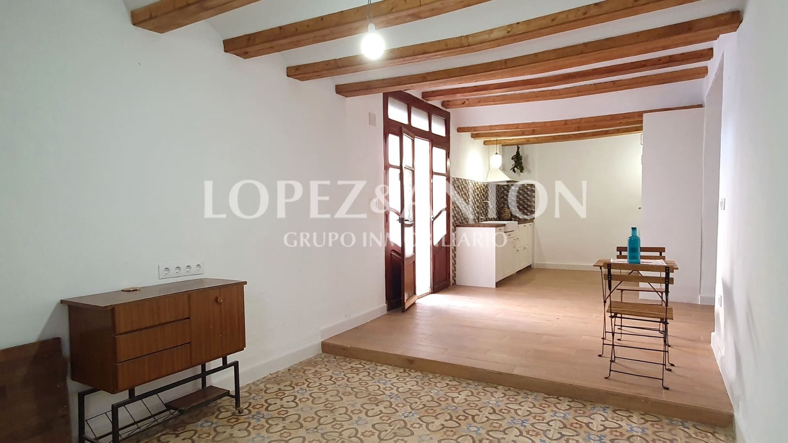 3 sovrum Hus till salu i La Pobla de Vallbona - 450 000 € (Ref: 9562227)