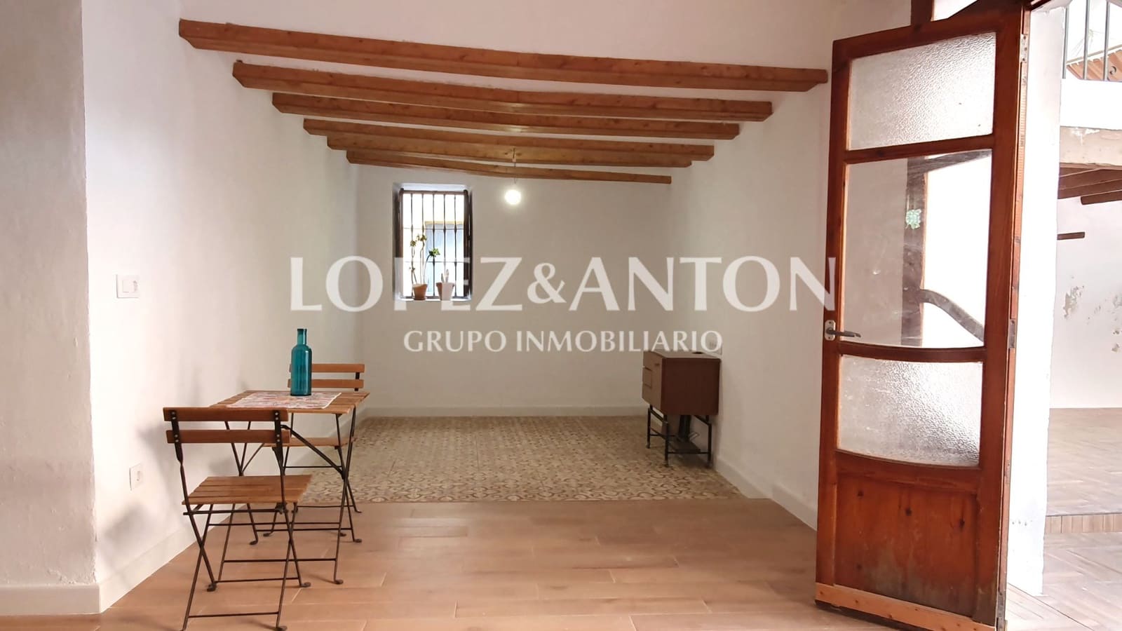 3 sovrum Hus till salu i La Pobla de Vallbona - 450 000 € (Ref: 9562227)