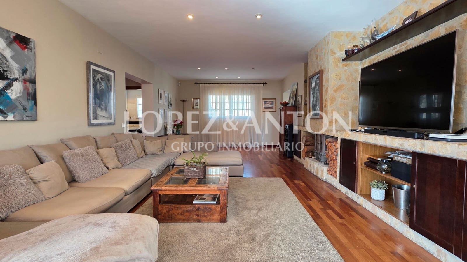 5 bedroom Villa for sale in L'Eliana with pool garage - € 875,000 (Ref: 9590615)