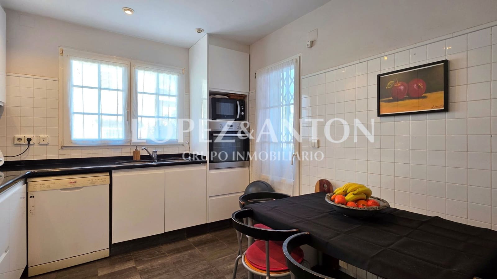 5 bedroom Villa for sale in L'Eliana with pool garage - € 875,000 (Ref: 9590615)