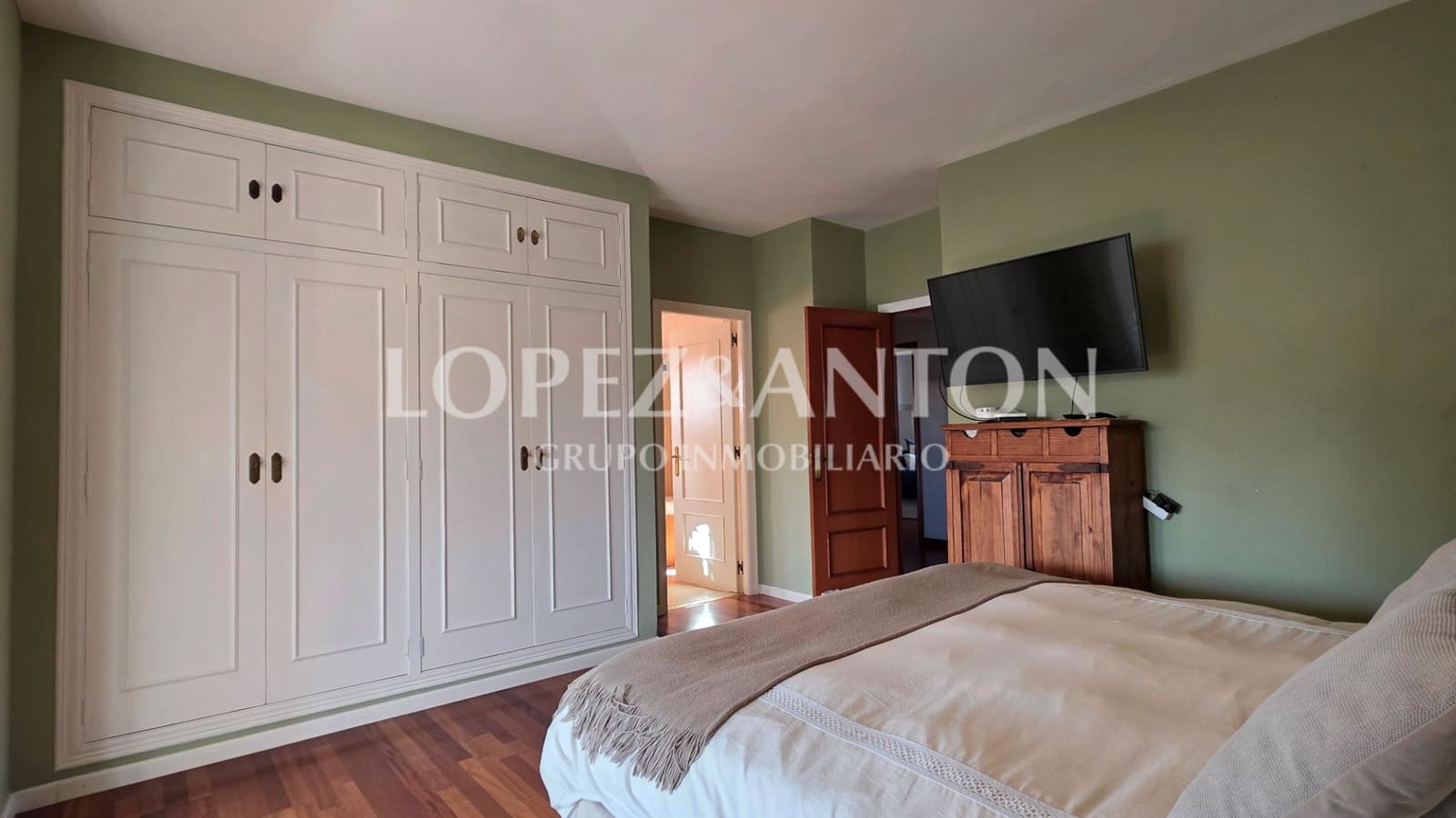 5 bedroom Villa for sale in L'Eliana with pool garage - € 875,000 (Ref: 9590615)