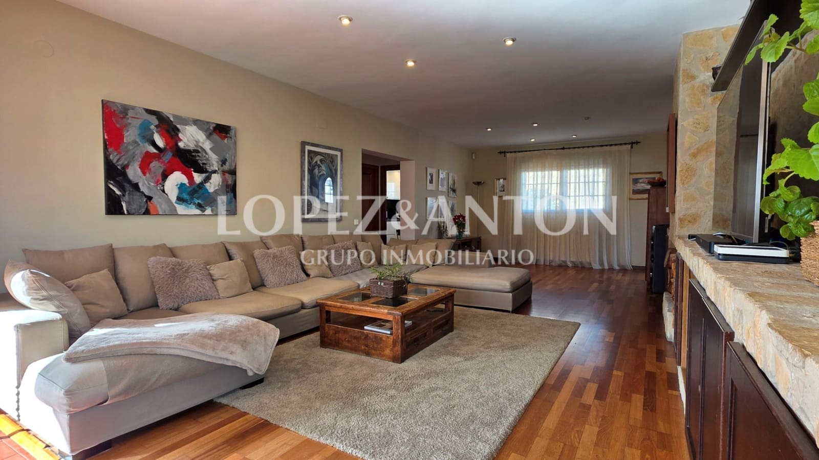 5 bedroom Villa for sale in L'Eliana with pool garage - € 875,000 (Ref: 9590615)