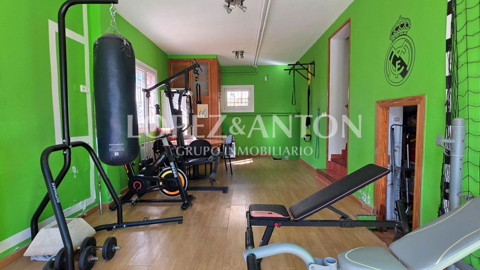 5 bedroom Villa for sale in L'Eliana with pool garage - € 875,000 (Ref: 9590615)