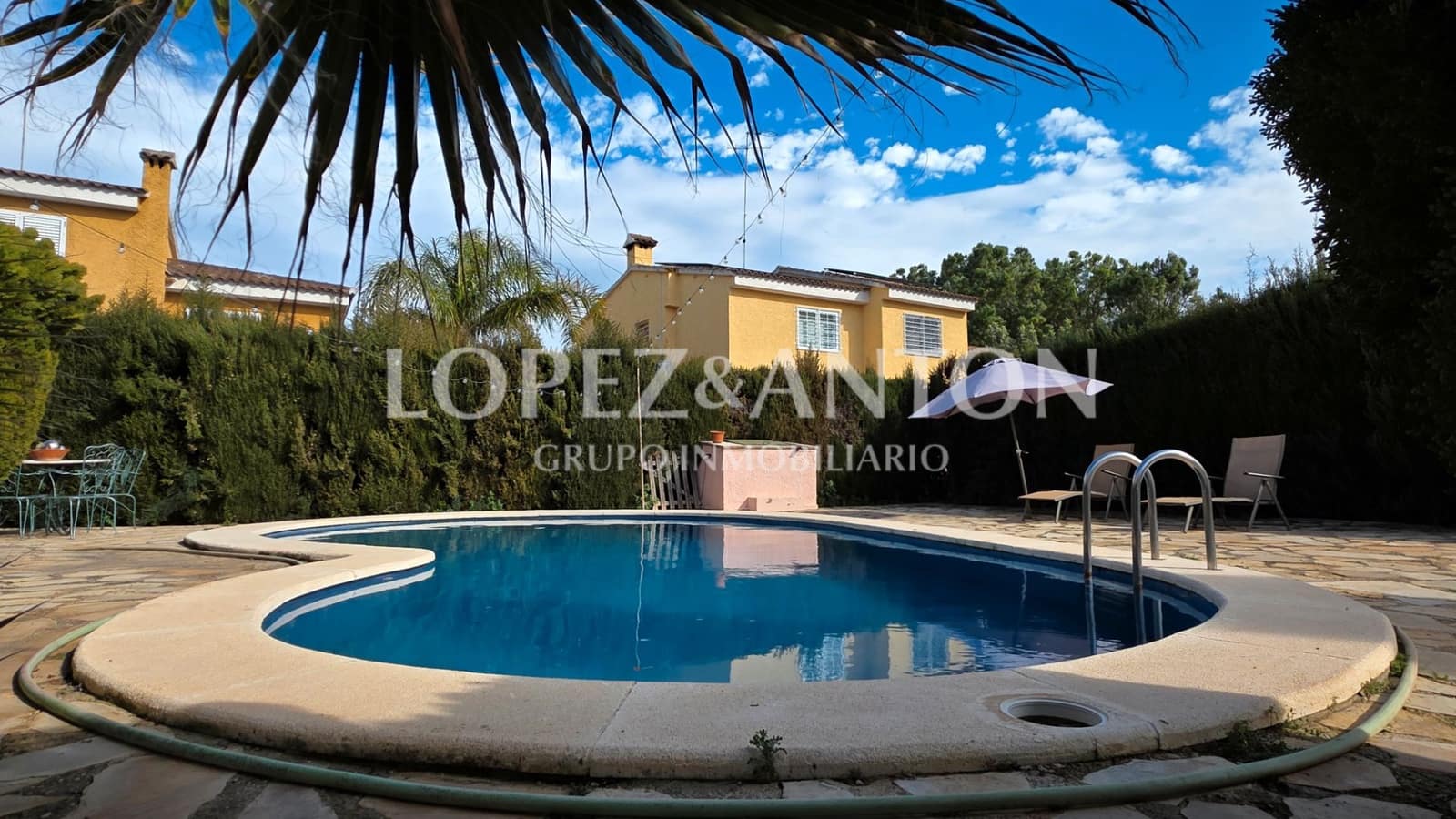 5 bedroom Villa for sale in L'Eliana with pool garage - € 875,000 (Ref: 9590615)