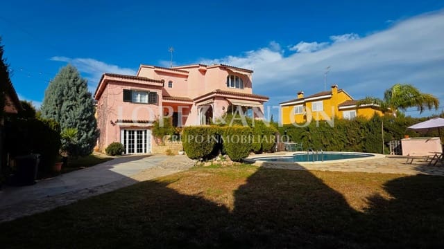 5 soveværelse Villa til salg i L'Eliana med swimmingpool garage - € 875.000 (Ref: 9590615)