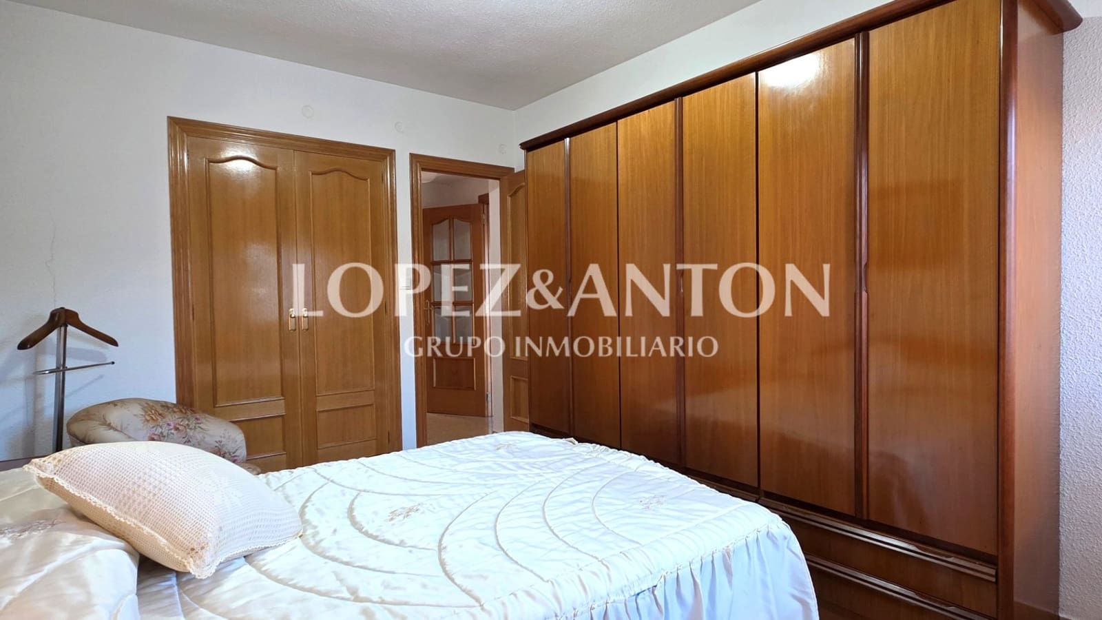 3 makuuhuone Asunto myytävänä paikassa L'Eliana - 210 000 € (Ref: 9618111)