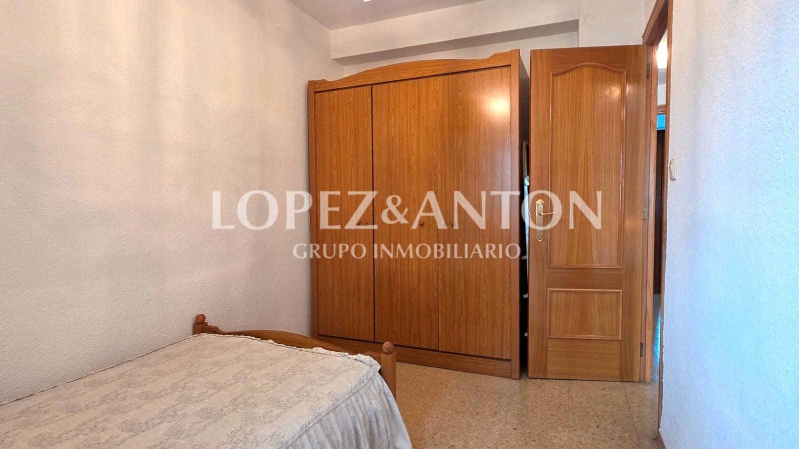 3 makuuhuone Asunto myytävänä paikassa L'Eliana - 210 000 € (Ref: 9618111)