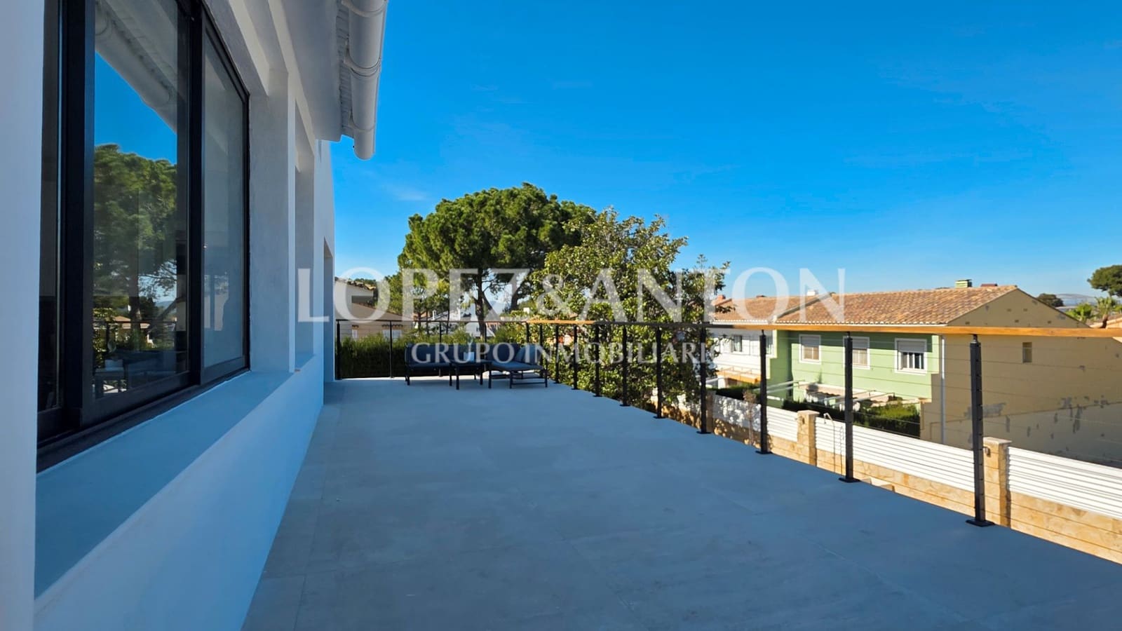 5 slaapkamer Villa te koop in L'Eliana met zwembad garage - € 895.000 (Ref: 9642463)