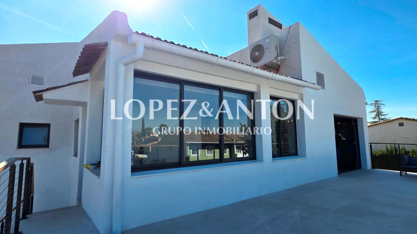 5 slaapkamer Villa te koop in L'Eliana met zwembad garage - € 895.000 (Ref: 9642463)